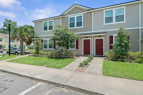 877 Rotary Rd, Jacksonville, FL 32211