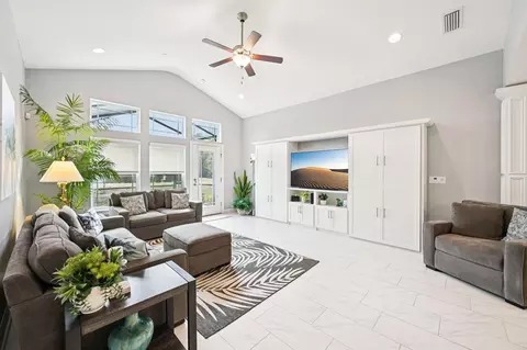 37 Alafia Ct, Saint Augustine, FL 32084