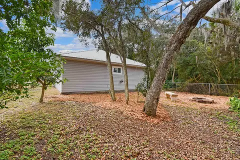 Exterior - 497 Pyrus St, Saint Augustine, FL 32080 photo 7 of 9