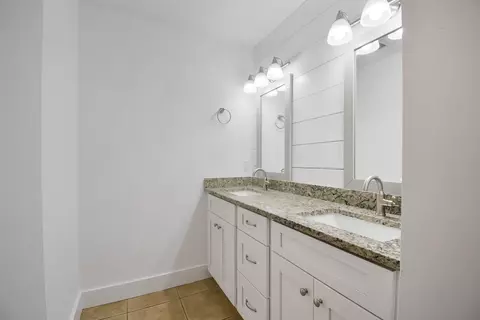 Bath - 497 Pyrus St, Saint Augustine, FL 32080 photo 1 of 5
