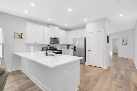 Kitchen - 1014 Morgans Treasure Rd, Saint Augustine, FL 32084 photo 3 of 4