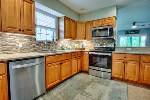 Kitchen - 292 N Twin Maple Rd, Saint Augustine, FL 32084 photo 4 of 5