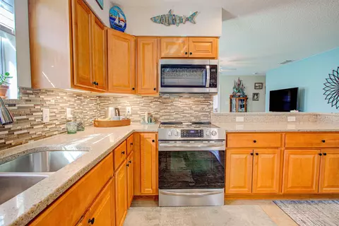 Kitchen - 292 N Twin Maple Rd, Saint Augustine, FL 32084 photo 3 of 5