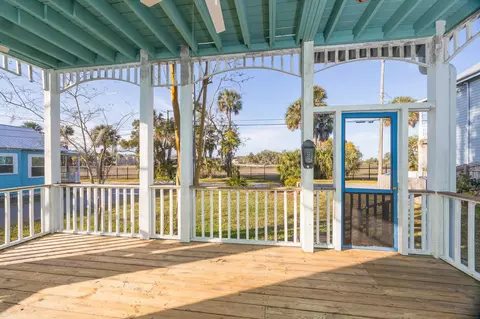 Exterior - 11 Pine St, Saint Augustine, FL 32084 photo 6 of 21