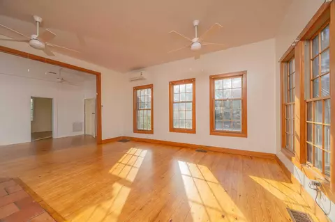 Living - 11 Pine St, Saint Augustine, FL 32084 photo 1 of 4
