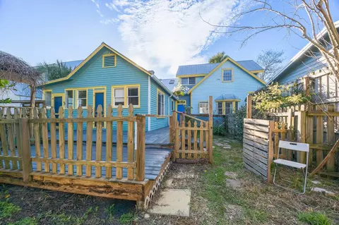 Exterior - 11 Pine St, Saint Augustine, FL 32084 photo 14 of 21