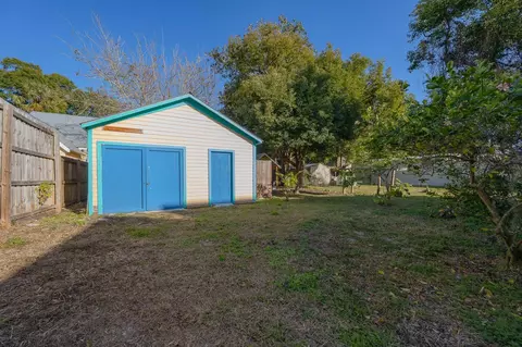 Exterior - 11 Pine St, Saint Augustine, FL 32084 photo 18 of 21