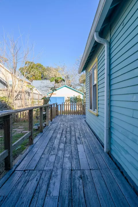 Exterior - 11 Pine St, Saint Augustine, FL 32084 photo 12 of 21
