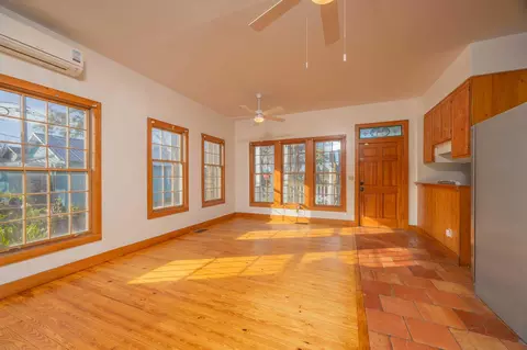 Living - 11 Pine St, Saint Augustine, FL 32084 photo 2 of 4