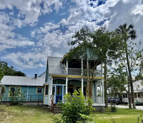 Exterior - 11 Pine St, Saint Augustine, FL 32084 photo 2 of 21