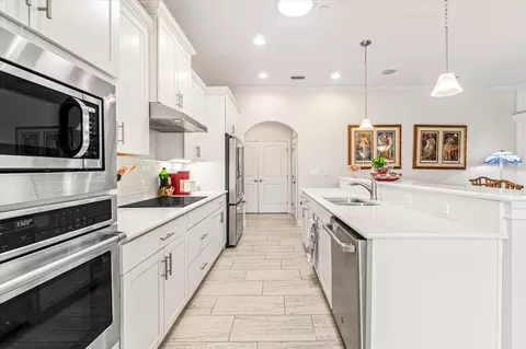 Kitchen - 37 Amacano Ln, Saint Augustine, FL 32084 photo 2 of 4