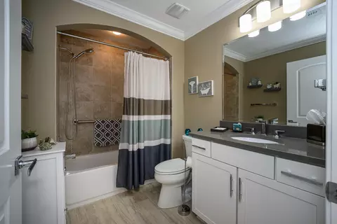 Bath - 68 Ocale Ct, Saint Augustine, FL 32084 photo 7 of 10