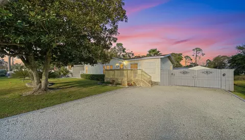 4524 5th Ave, Saint Augustine, FL 32095 photo 2
