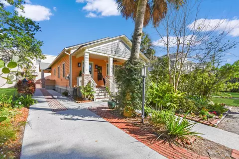 307 Saint George St, Saint Augustine, FL 32084 photo 2