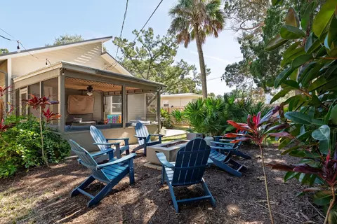Exterior - 201 Kenan St, Saint Augustine, FL 32080 photo 2 of 16