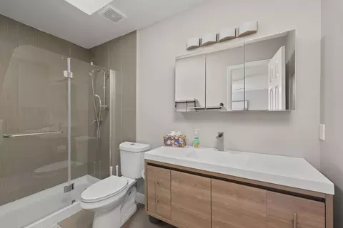 Bath - 201 Kenan St, Saint Augustine, FL 32080 photo 1 of 3