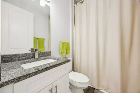 Bath - 121 Spoonbill Point Ct, Saint Augustine, FL 32080 photo 4 of 4