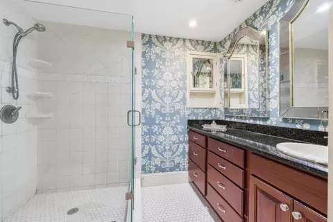 Bath - 124 Marine St, Saint Augustine, FL 32084 photo 2 of 3