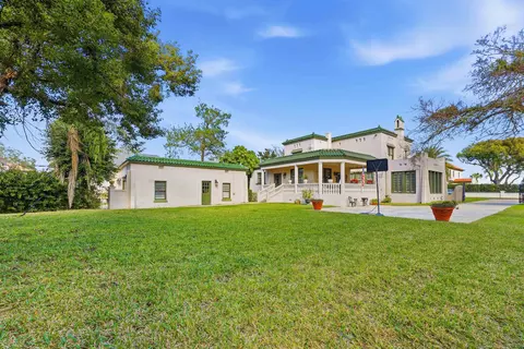 Exterior - 124 Marine St, Saint Augustine, FL 32084 photo 7 of 9