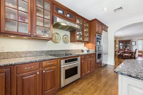 Kitchen - 124 Marine St, Saint Augustine, FL 32084 photo 3 of 4