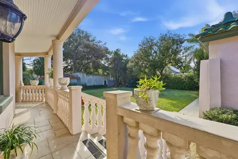 Exterior - 124 Marine St, Saint Augustine, FL 32084 photo 2 of 9