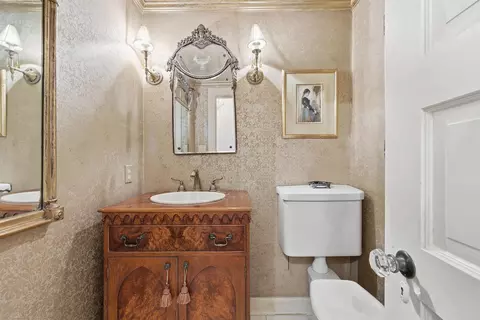 Bath - 124 Marine St, Saint Augustine, FL 32084 photo 1 of 3