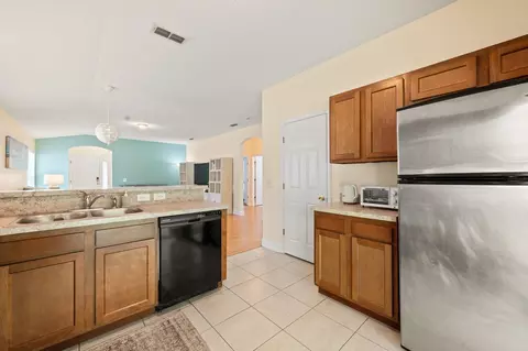 Kitchen - 931 N Orange St, Saint Augustine, FL 32084 photo 4 of 4