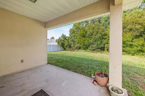 Exterior - 931 N Orange St, Saint Augustine, FL 32084 photo 4 of 6