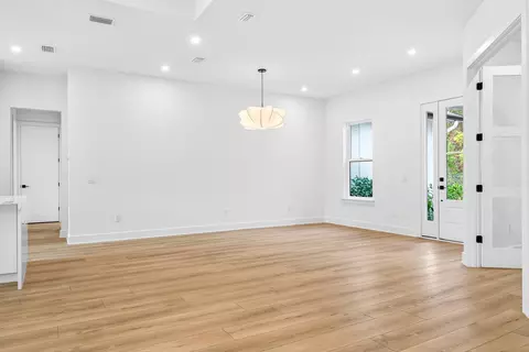 Living - 16 Baru Rd, Saint Augustine, FL 32080 photo 3 of 9