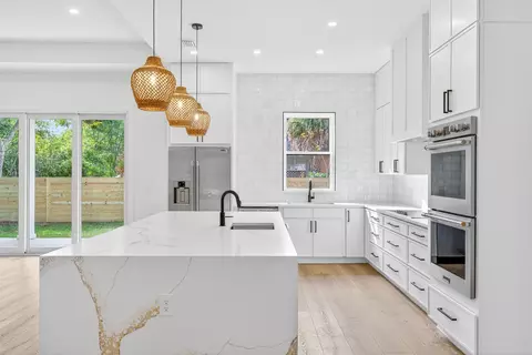 Kitchen - 16 Baru Rd, Saint Augustine, FL 32080 photo 3 of 11