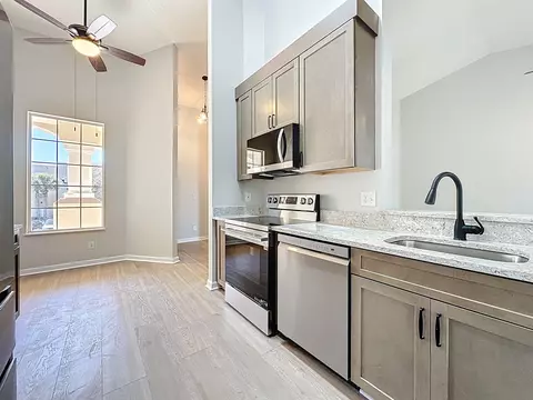 Kitchen - 607 Augusta Cir #607, Saint Augustine, FL 32086 photo 1 of 8