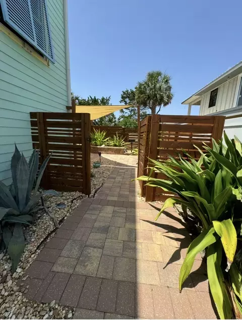 Exterior - 66 Corunna St, Saint Augustine, FL 32084 photo 6 of 9