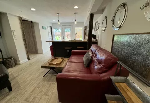 Living - 66 Corunna St, Saint Augustine, FL 32084 photo 4 of 5