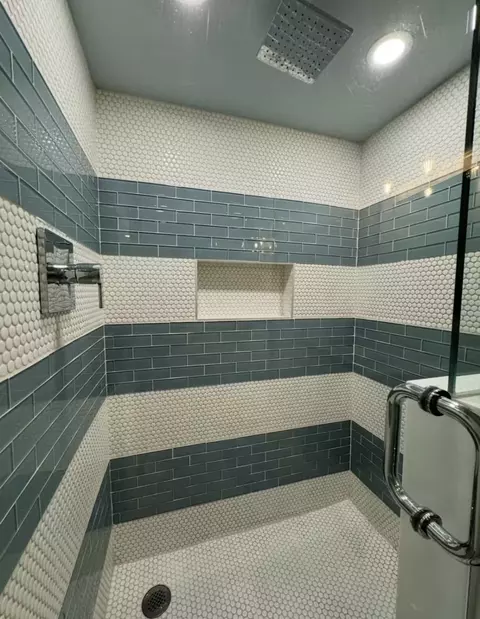 Bath - 66 Corunna St, Saint Augustine, FL 32084 photo 6 of 6