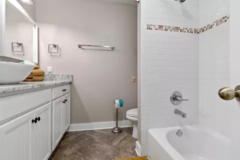 Bath - 66 Corunna St, Saint Augustine, FL 32084 photo 2 of 6