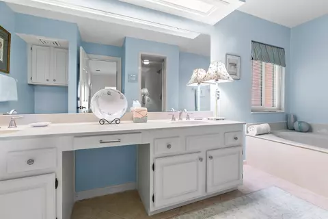 Bath - 6170 A1a S UNIT 310, Saint Augustine, FL 32080 photo 2 of 4