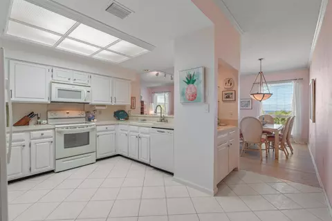 Kitchen - 6170 A1a S UNIT 310, Saint Augustine, FL 32080 photo 1 of 6