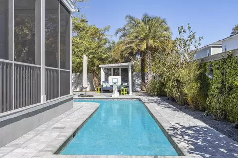 Exterior - 38 Dufferin St, Saint Augustine, FL 32084 photo 15 of 22