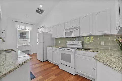561 Boxwood Pl, Saint Augustine, FL 32086