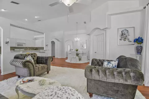 Living - 561 Boxwood Pl, Saint Augustine, FL 32086 photo 3 of 3