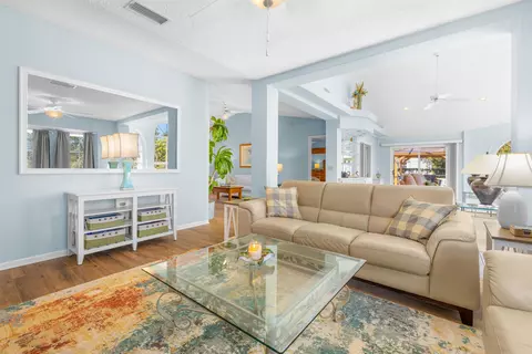Living - 655 E Bianca Cir, Saint Augustine, FL 32086 photo 7 of 7