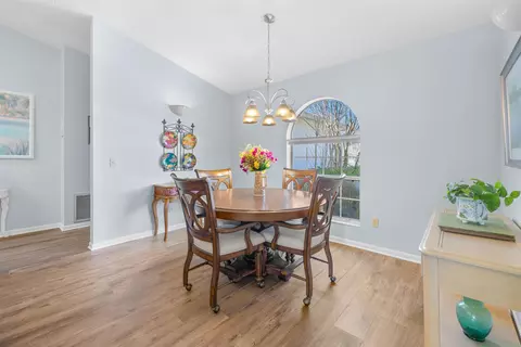 Dining - 655 E Bianca Cir, Saint Augustine, FL 32086 photo 3 of 3
