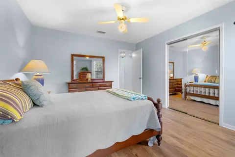 Bedroom - 655 E Bianca Cir, Saint Augustine, FL 32086 photo 5 of 6