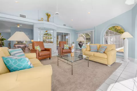 Living - 655 E Bianca Cir, Saint Augustine, FL 32086 photo 4 of 7