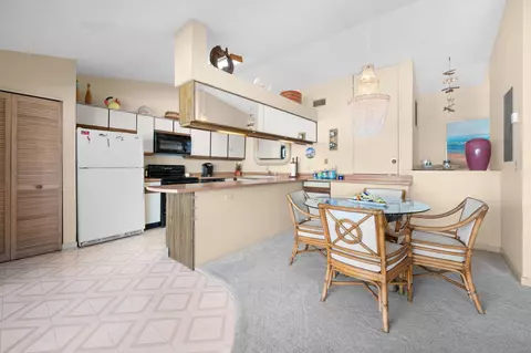 Dining - 8850 Old A1a UNIT 8, Saint Augustine, FL 32080 photo 2 of 2