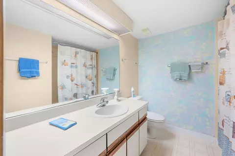 Bath - 8850 Old A1a UNIT 8, Saint Augustine, FL 32080 photo 2 of 2