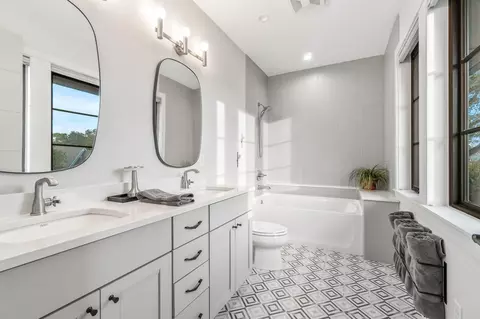 Bath - 473 Ocean Forest Dr, Saint Augustine, FL 32080 photo 6 of 6