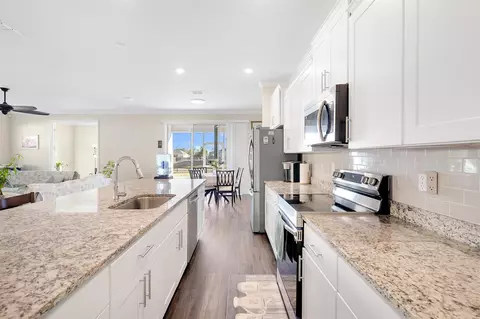 Kitchen - 305 Ocean Jasper Dr, Saint Augustine, FL 32086 photo 1 of 3