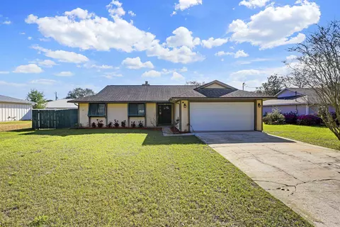 111 Lobelia Rd, Saint Augustine, FL 32086