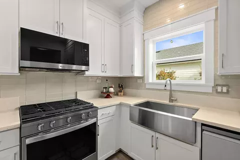 Kitchen - 45 Saint Barts Ave, Saint Augustine, FL 32080 photo 3 of 4